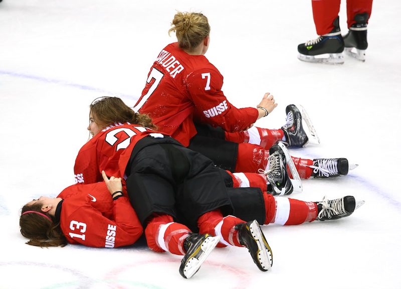 Illustration for article titled Swiss Women's Hockey Team Wins Bronze Thanks To This Empty Netter